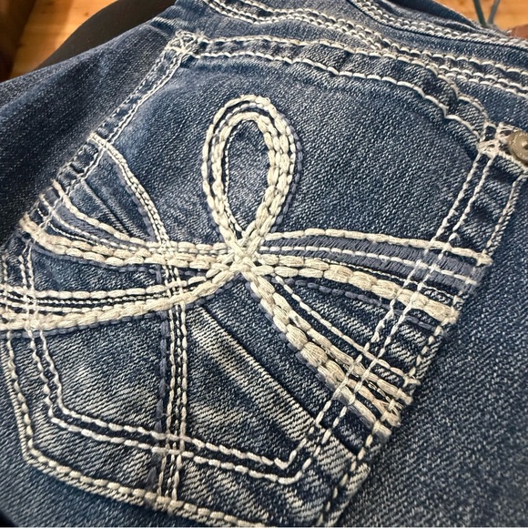 WallFlower Women Luscious Curvy Bootcut Mid-Rise Insta Stretch Juniors Jeans 11 - Picture 6 of 14